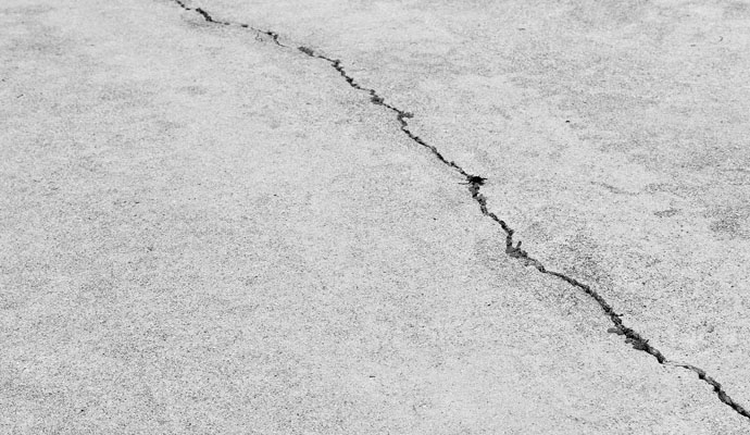 Visible cracks on the floors